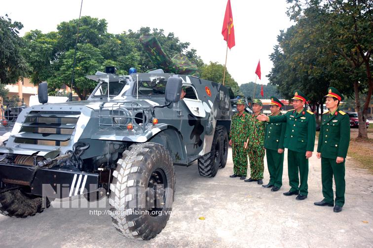 Phát huy truyền thống anh hùng của Quân đội nhân dân Việt Nam, xây dựng LLVT tỉnh vững mạnh
