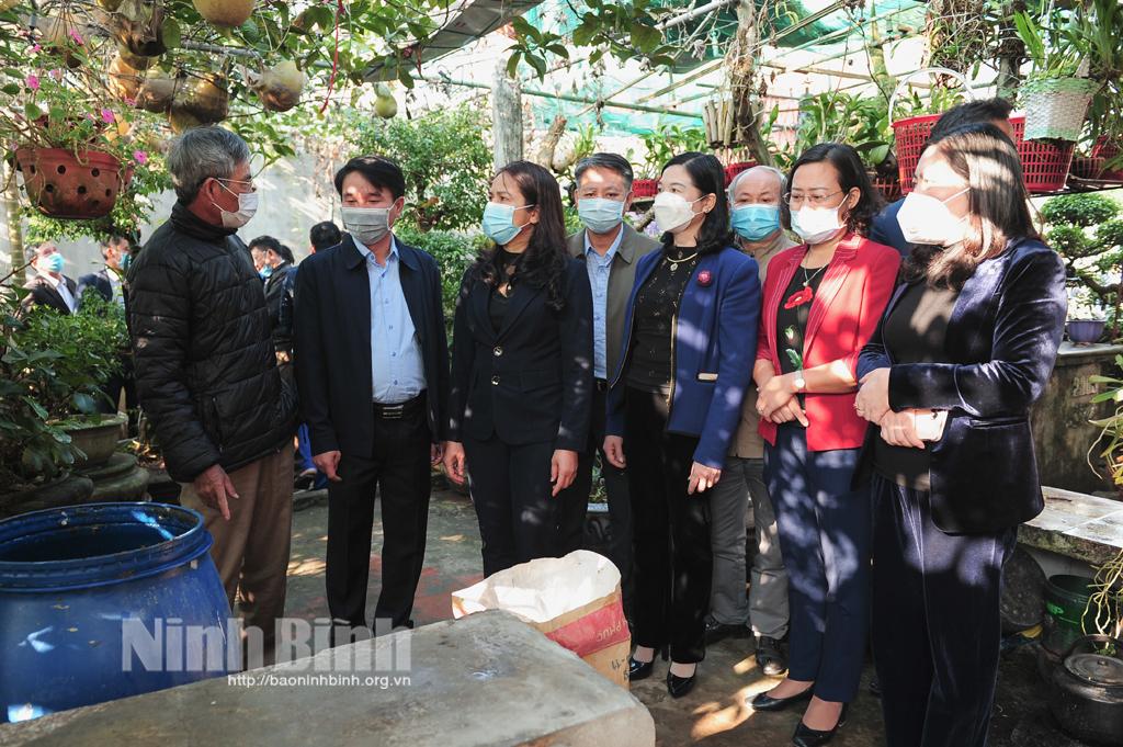 Yên Khánh: Tổng kết thực hiện mô hình điểm "Phân loại xử lý rác thải tại nhà bằng chế phẩm sinh học"