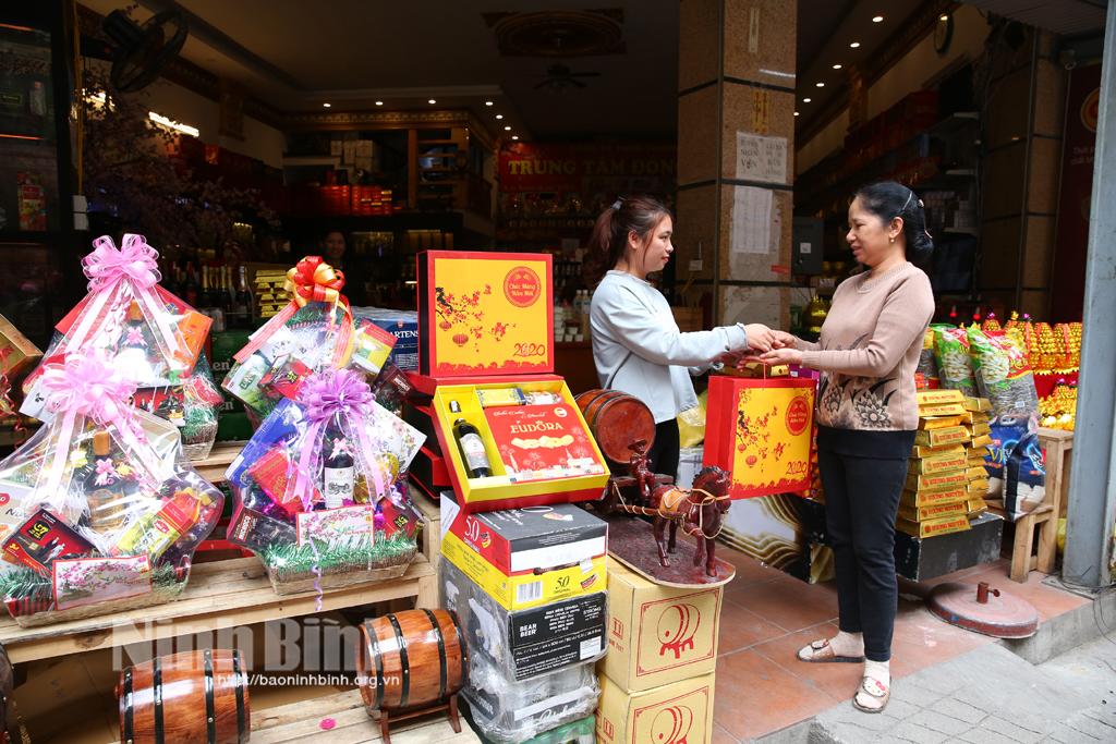 Chi cục Thuế khu vực Ninh Bình - Hoa Lư: Vượt qua khó khăn hoàn thành tốt công tác thu ngân sách Nhà nước