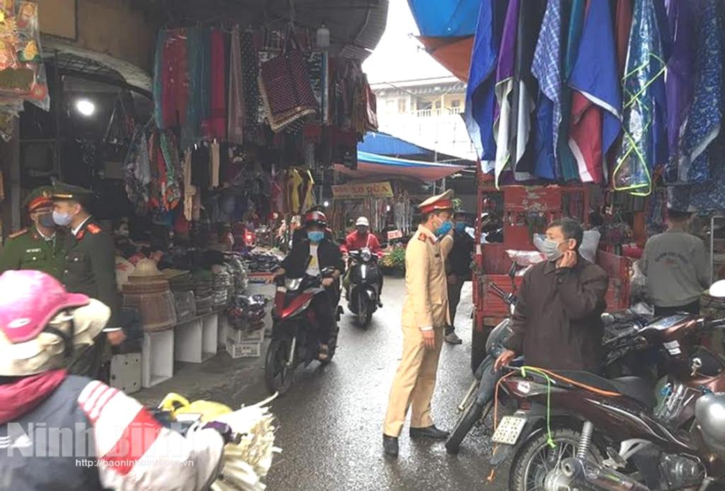 Đã có 9 trường hợp bị xử phạt vì không đeo khẩu trang nơi công cộng