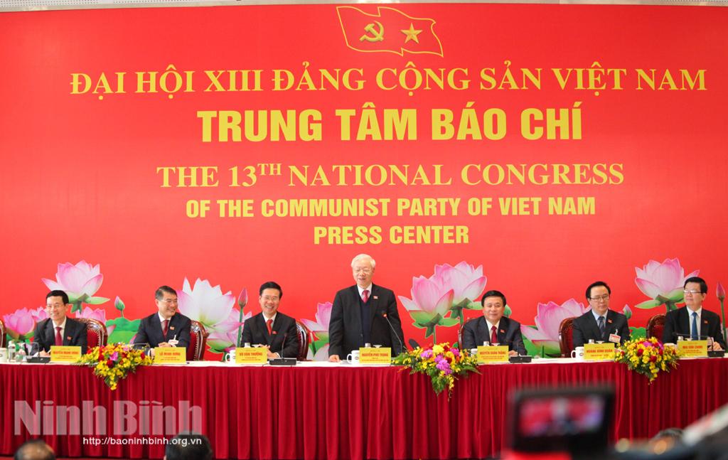 Tổng Bí thư Nguyễn Phú Trọng chủ trì họp báo kết quả Đại hội Đảng lần thứ XIII