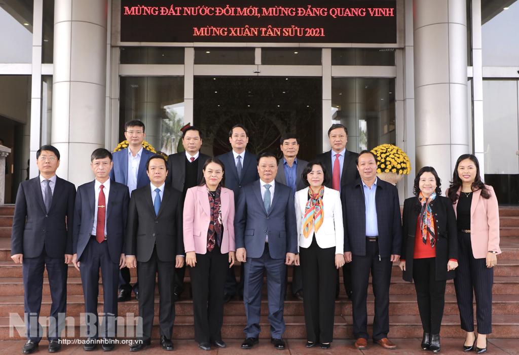 Đồng chí Bộ trưởng Bộ Tài chính Đinh Tiến Dũng thăm, làm việc tại Ninh Bình