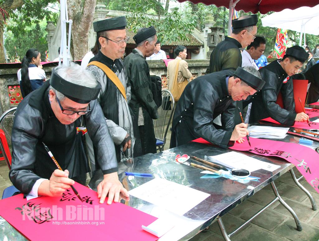 Ngày xuân trò chuyện cùng những nhà thư pháp