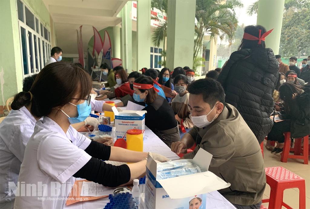 Ngày Chủ nhật đỏ - lan tỏa nghĩa cử cao đẹp vì cộng đồng