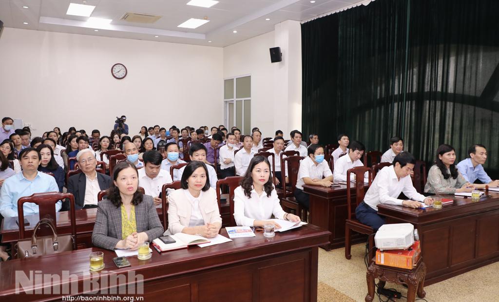 Hội nghị báo cáo viên Đảng ủy Khối Cơ quan và Doanh nghiệp tỉnh