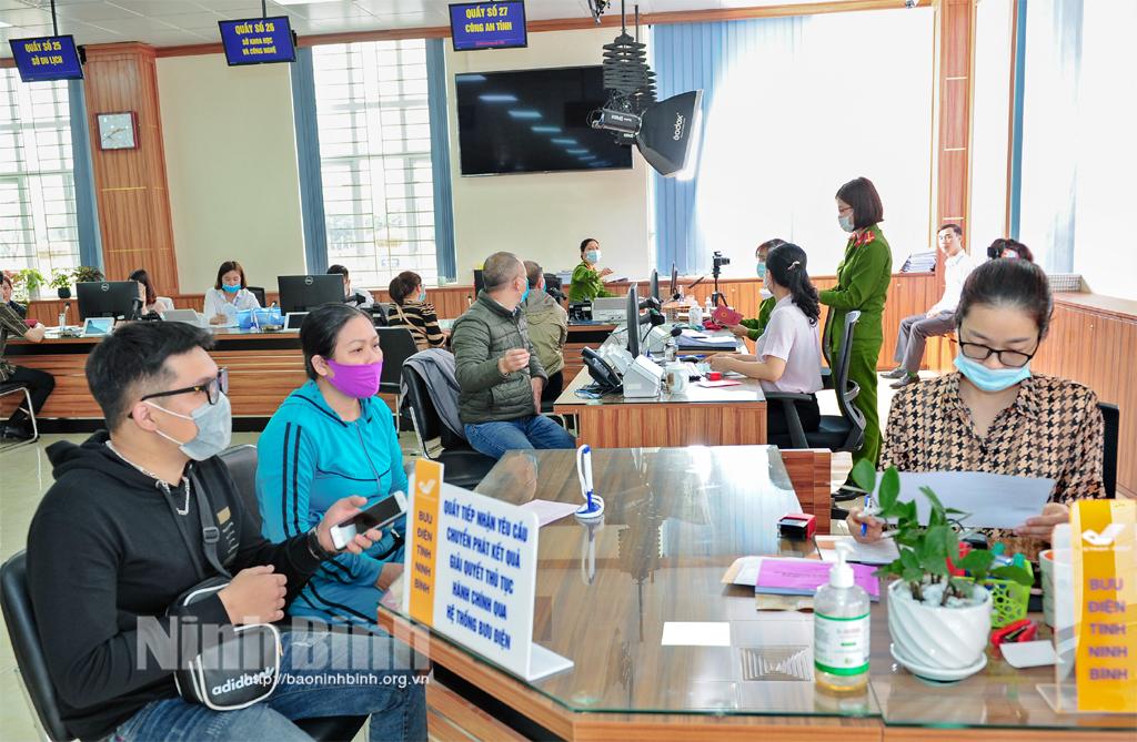 "Kỷ cương, trách nhiệm, đẩy mạnh cải cách hành chính" Nhiệm vụ trọng tâm, xuyên suốt