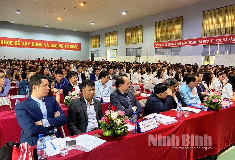 Ngày hội tư vấn hướng nghiệp Trường THPT Ninh Bình - Bạc Liêu