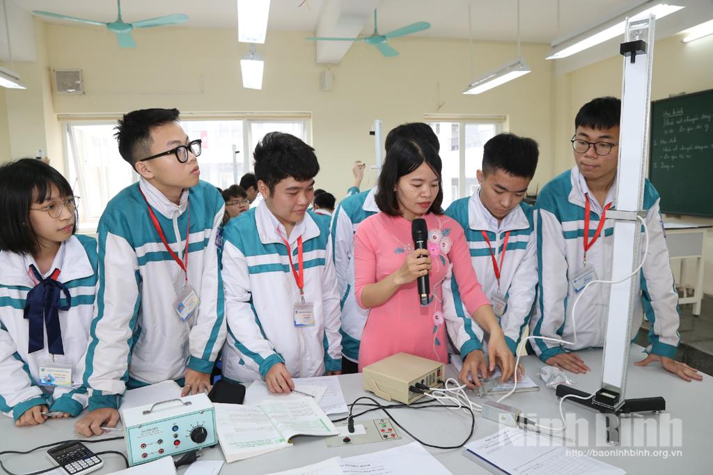 Trường THPT chuyên Lương Văn Tụy - sẵn sàng vươn lên tầm cao mới