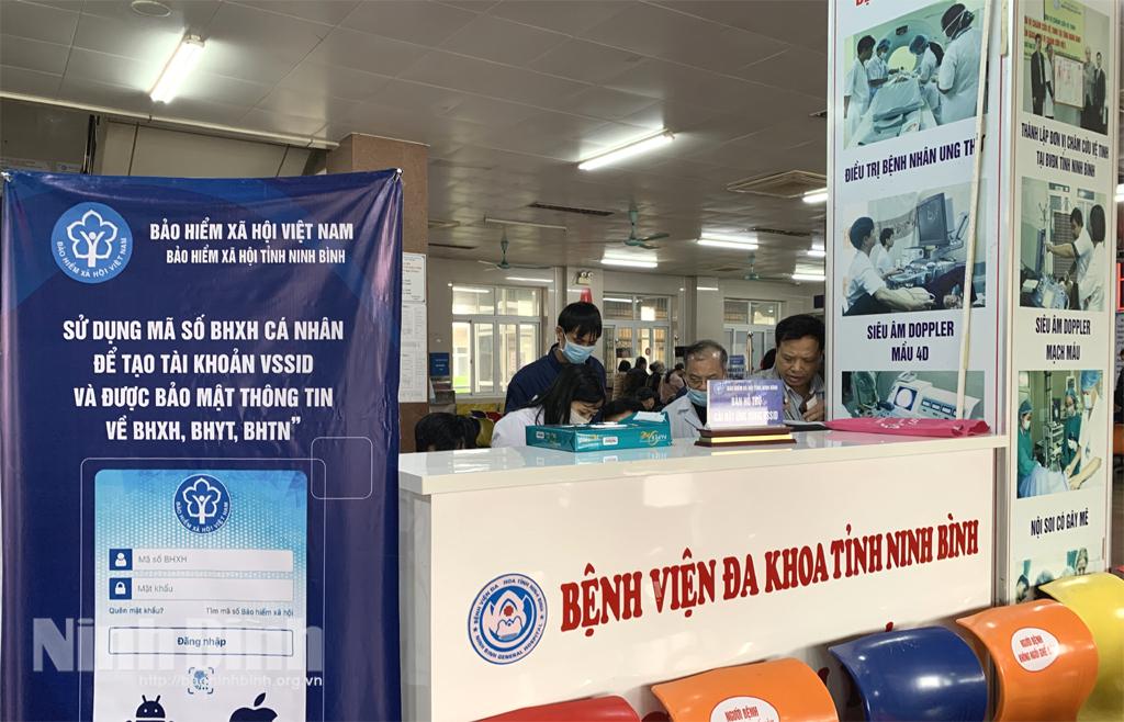 Tuyên truyền, hướng dẫn cài đặt phần mềm VssID tại Bệnh viện Đa khoa Ninh Bình