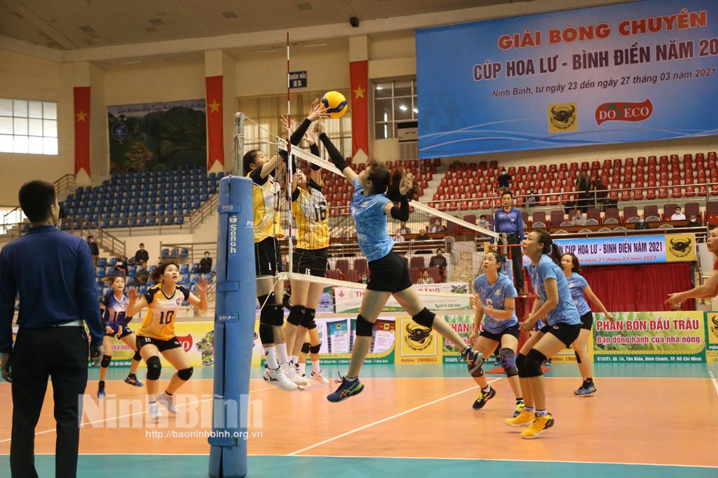 2 ngày thi đấu Giải bóng chuyền Cúp Hoa Lư- Bình Điền năm 2021