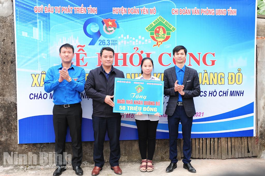 Khởi công xây dựng "Ngôi nhà khăn quàng đỏ" tặng học sinh có hoàn cảnh khó khăn