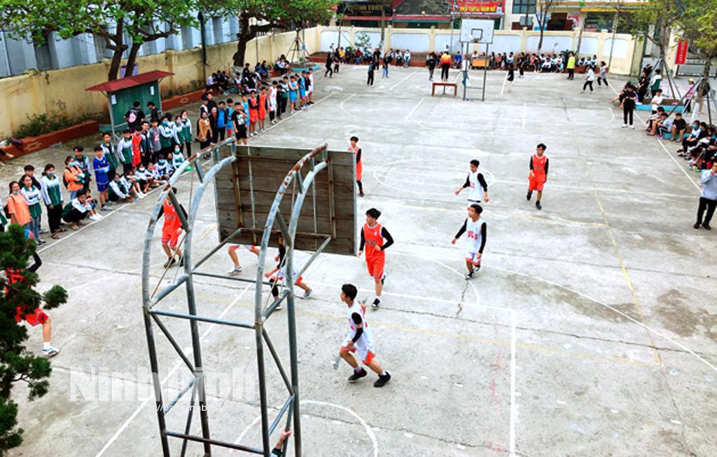 Đoàn Trường THPT Kim Sơn A: Nhiều hoạt động thắp sáng ước mơ tuổi trẻ