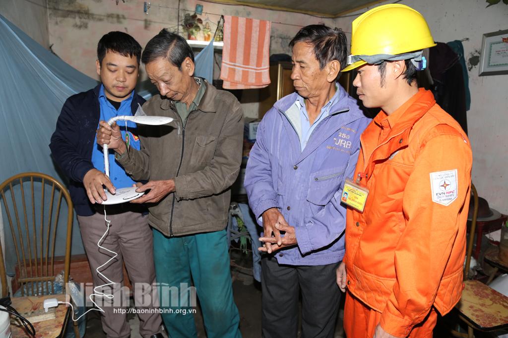 Ngành Điện lực Ninh Bình, nhiều hoạt động hưởng ứng chiến dịch Giờ trái đất 2021