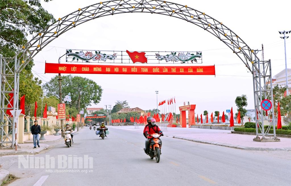 Quán triệt quan điểm trong Văn kiện Đại hội XIII của Đảng, Đảng bộ tỉnh Ninh Bình tập trung nghiên cứu, triển khai tổ chức thực hiện Nghị quyết Đại hội Đảng toàn quốc lần thứ XIII, nhiệm vụ xuyên suốt nhiệm kỳ 2021-2025