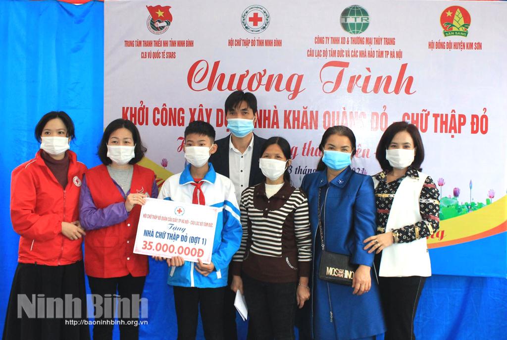 Khởi công nhà Khăn quàng đỏ - Chữ thập đỏ ở huyện Kim Sơn