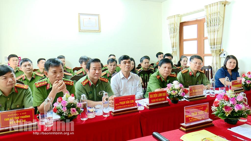 Đồng chí Thứ trưởng Bộ Công an làm việc với Công an tỉnh Ninh Bình