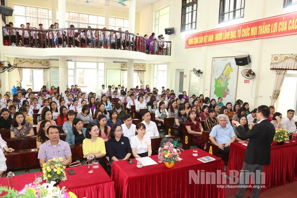 Phòng Giáo dục và Đào tạo Hoa Lư tổ chức chuyên đề "Ngày hội đọc sách"