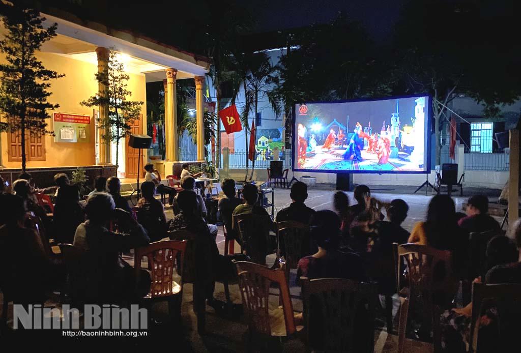 Chiếu phim lưu động miễn phí chào mừng Năm Du lịch quốc gia 2021