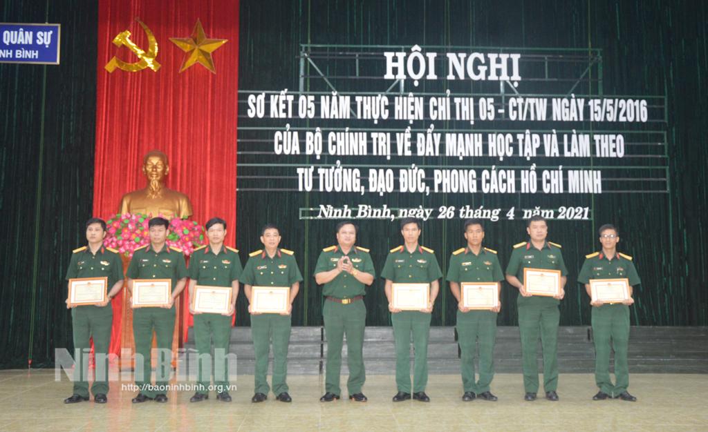 Đảng ủy Quân sự tỉnh sơ kết 5 năm thực hiện Chỉ thị 05 của Bộ Chính trị