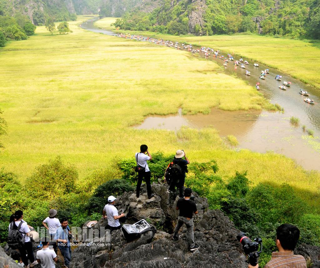 Sẵn sàng photo tour "Di sản Văn hóa và Thiên nhiên thế giới Tràng An mùa lễ hội"