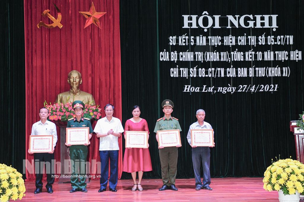 Hoa Lư sơ kết 5 năm thực hiện Chỉ thị số 05-CT/TW của Bộ Chính trị (khóa XII); Tổng kết 10 năm thực hiện Chỉ thị số 08-CT/TW của Ban Bí thư (khóa XI)