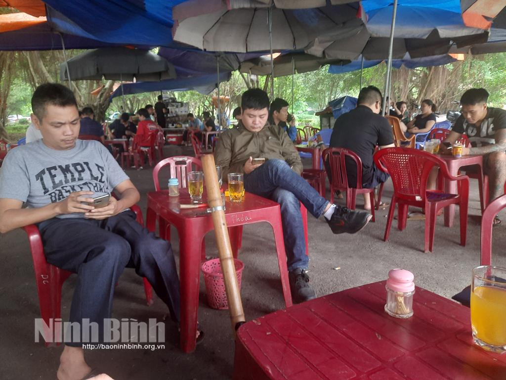 Nâng cao ý thức phòng chống dịch bệnh Covid-19 nơi đông người