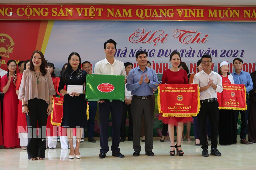 Tổ chức hội thi "Nhà nông đua tài" năm 2021