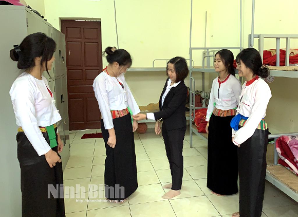 Giữ gìn bản sắc văn hóa Mường tại Trường THPT Dân tộc nội trú Ninh Bình