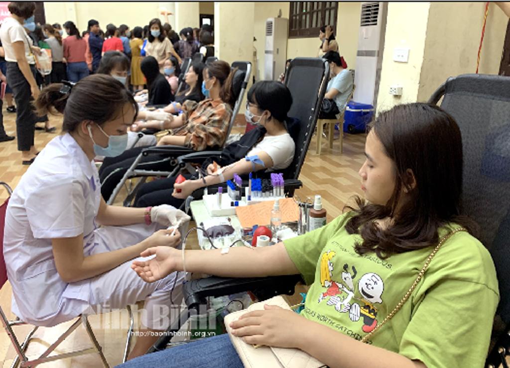 Những tấm gương lan tỏa phong trào hiến máu tình nguyện ở Ninh Bình