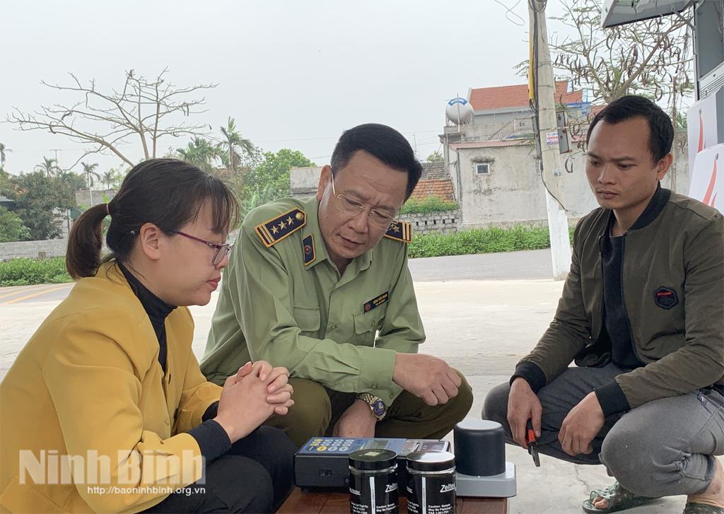 Một cửa hàng xăng dầu bị xử phạt gần 400 triệu đồng vì hành vi vi phạm về kinh doanh xăng dầu