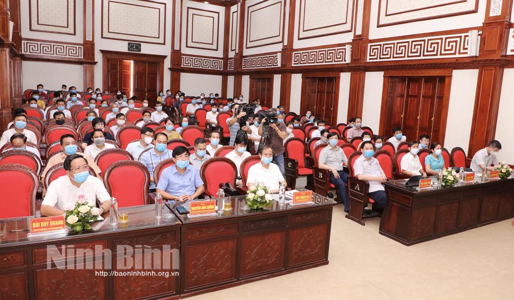 Ứng cử viên đại biểu Quốc hội khóa XV tiếp xúc cử tri