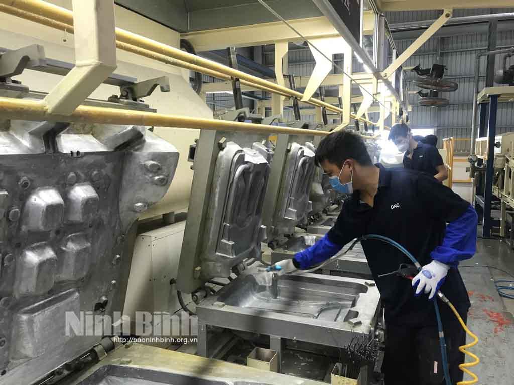 Tăng cường hỗ trợ doanh nghiệp và quản lý tốt nguồn thu ngân sách nhà nước