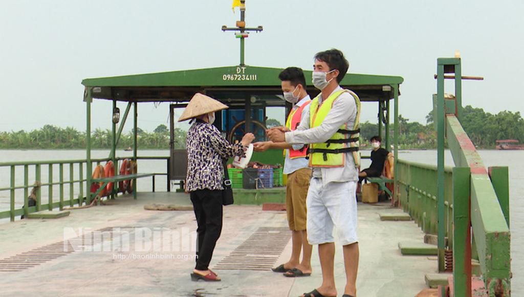 Chủ động phòng dịch COVID-19 tại các bến đò ngang