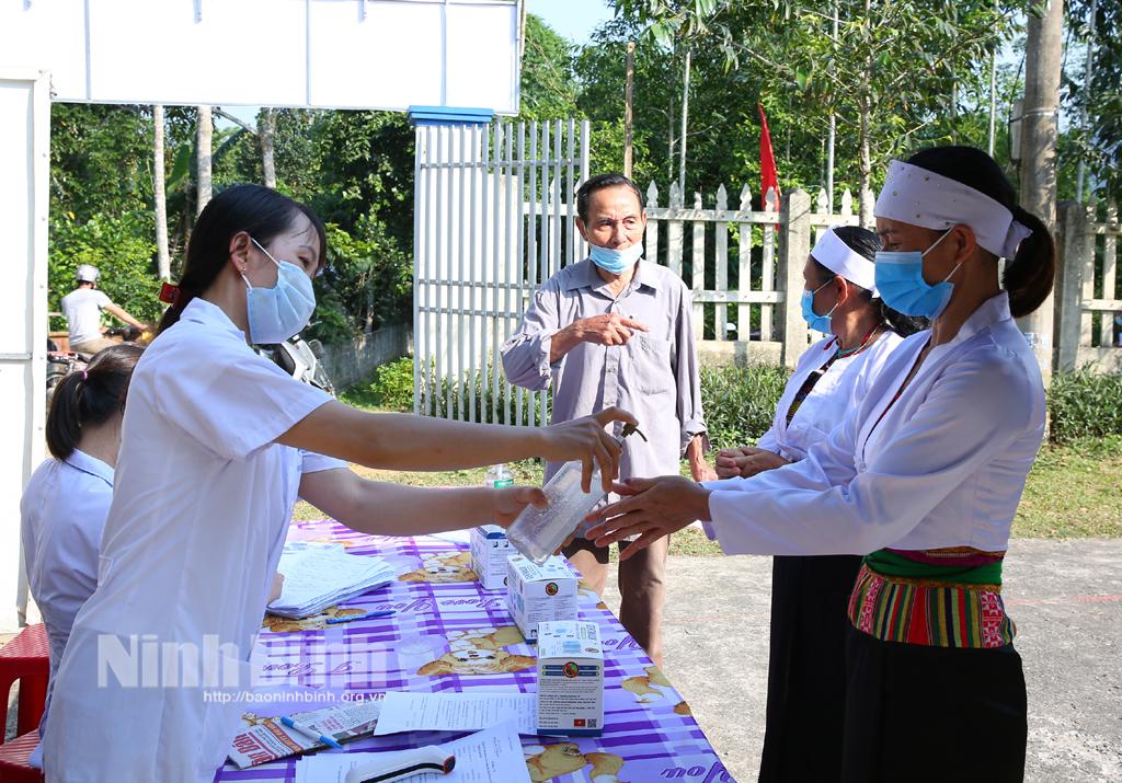 Đến 13h ngày 23/5, xã Khánh Thành và Khánh Phú là những địa phương đầu tiên hoàn thành việc bỏ phiếu