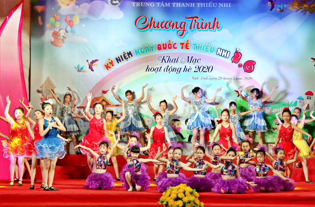 Chung tay xây dựng môi trường sống an toàn, lành mạnh cho trẻ em