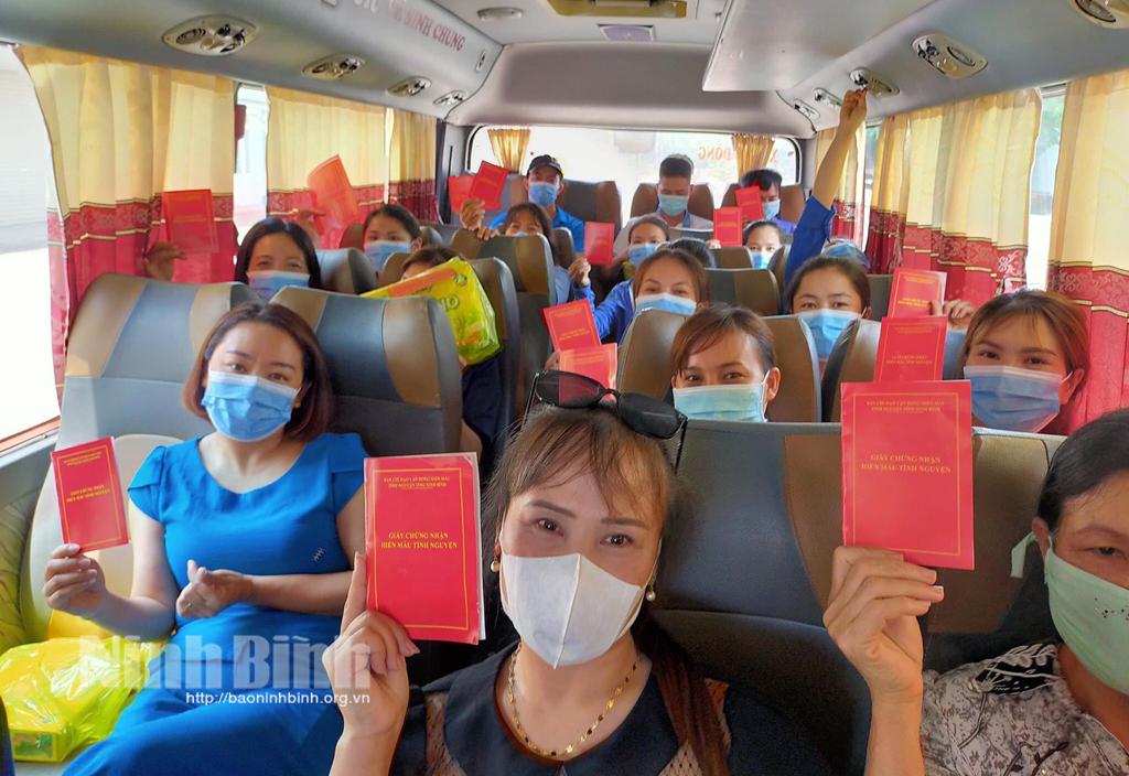 Tiếp nhận 850 đơn vị máu trong "Tháng Nhân đạo"