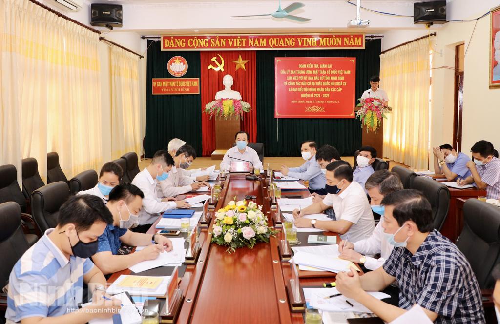 Đoàn kiểm tra, giám sát của Ủy ban Trung ương MTTQ Việt Nam làm việc với Ủy ban bầu cử tỉnh