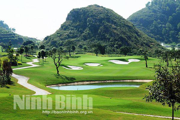 Các sân Golf tại Ninh Bình hoạt động trở lại từ ngày 12/6