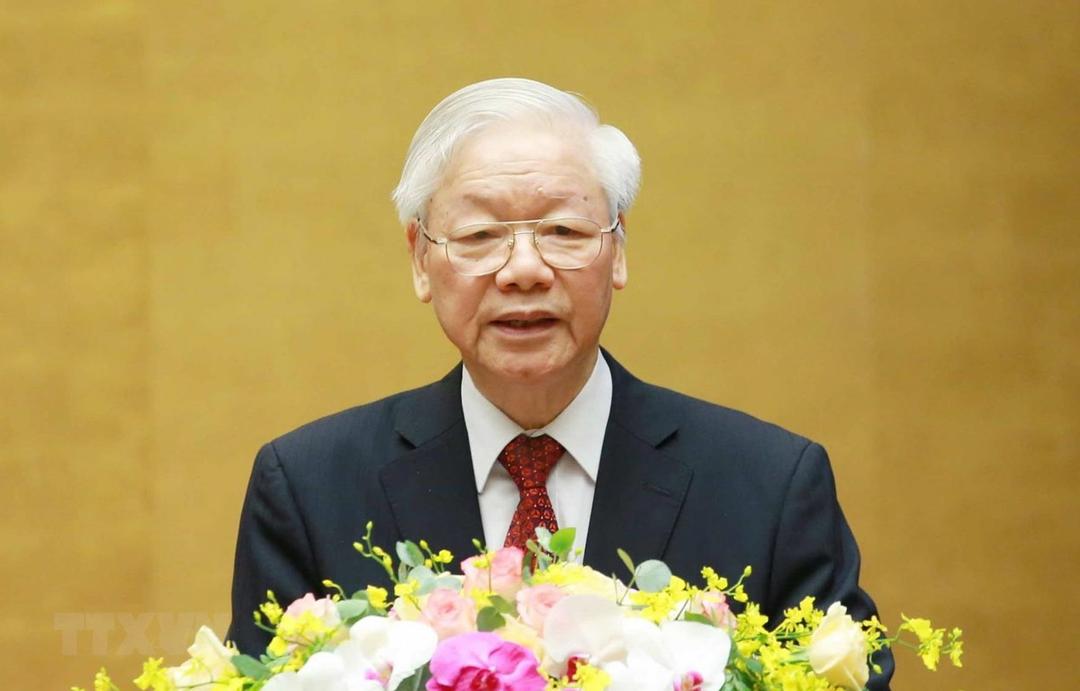 "Ra sức học tập, nỗ lực phấn đấu và rèn luyện, không ngừng làm theo tư tưởng, đạo đức và phong cách của Chủ tịch Hồ Chí Minh."