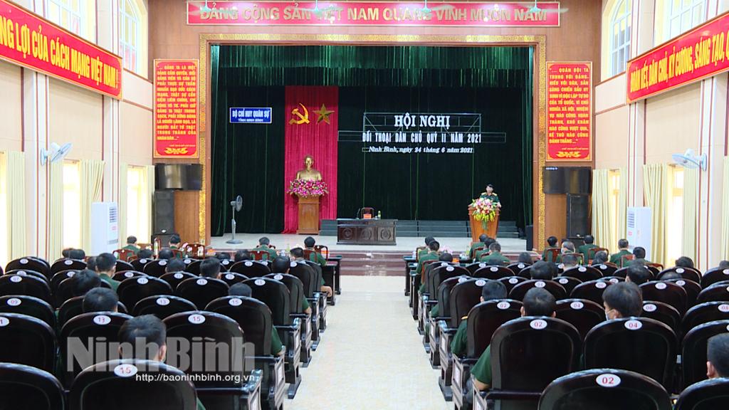 Bộ CHQS tỉnh sinh hoạt đối thoại dân chủ với cán bộ, chiến sỹ các đơn vị