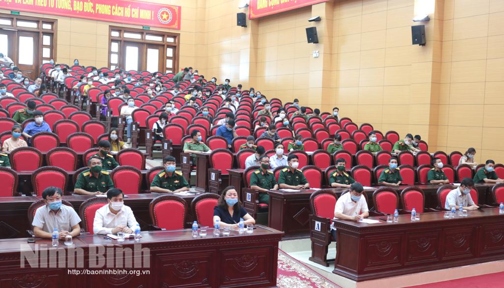 Huyện ủy Gia Viễn nghiên cứu, học tập Nghị quyết Đại hội XIII của Đảng