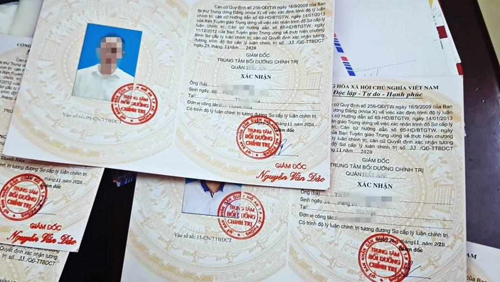 Ban Bí thư bãi bỏ việc cấp giấy xác nhận trình độ lý luận chính trị