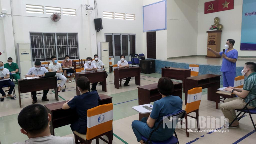 Đoàn cán bộ y tế tỉnh Ninh Bình thực hiện nhiệm vụ tại Bệnh viện dã chiến huyện Cần Giờ