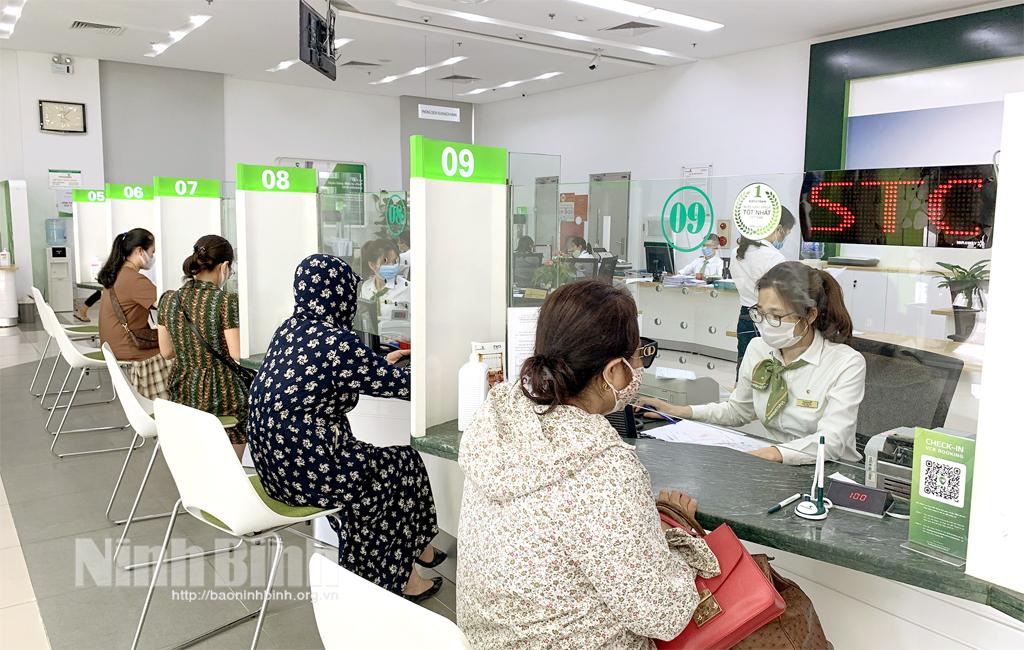 Giảm lãi suất, tạo thuận lợi để khách hàng tiếp cận vốn tín dụng