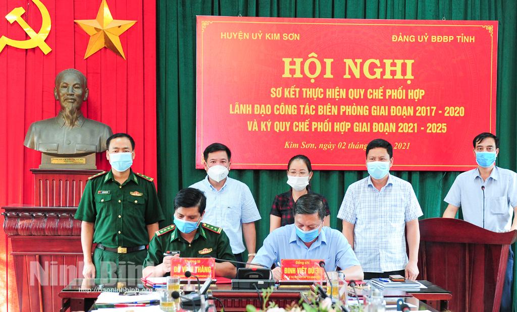 Huyện ủy Kim Sơn và Đảng ủy Bộ đội Biên phòng tỉnh: Sơ kết thực hiện Quy chế phối hợp lãnh đạo công tác Biên phòng, giai đoạn 2017-2020