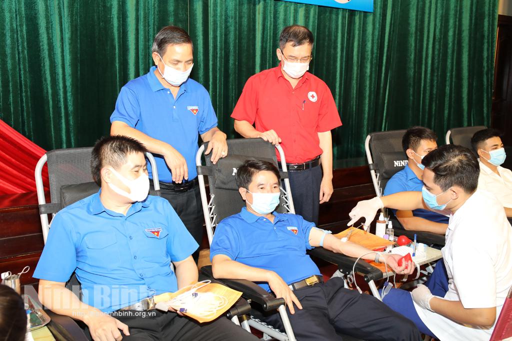 Huyện Yên Khánh tiếp nhận 283 đơn vị máu trong đợt hiến máu tình nguyện đợt 1 năm 2021