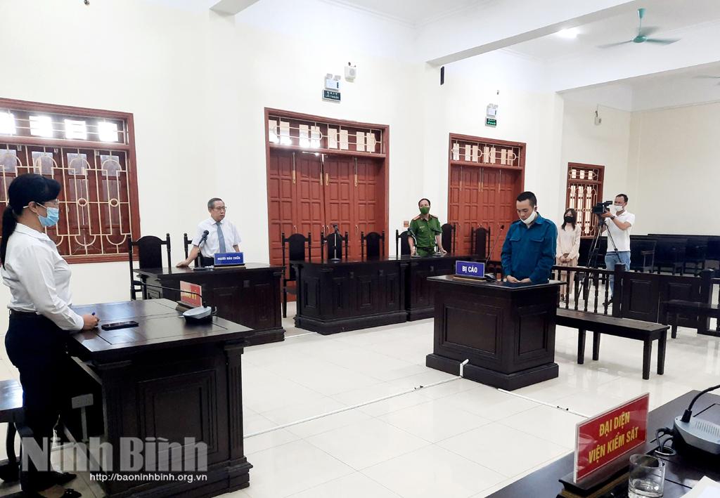 18 năm tù cho hành vi "tàng trữ trái phép chất ma túy"