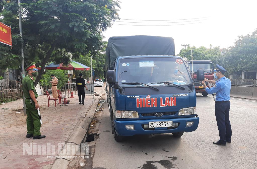 Chấn chỉnh và xử lý hiện tượng "cò mồi luồng xanh"