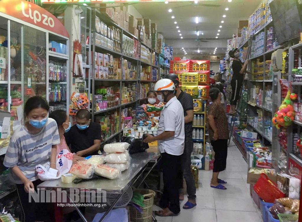 Thị trường hàng hóa tại Kim Sơn vẫn ổn định