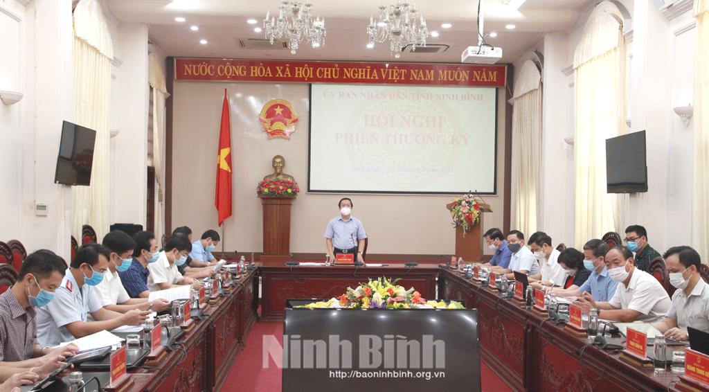 Giao ban UBND tỉnh phiên thường kỳ tháng 8